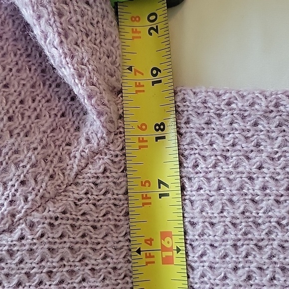 Ann TAYLOR LIGHT PURPLE WAFFLE SWEATER SIZE MEDIUM - Picture 15 of 16